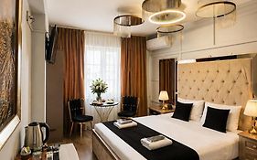 Luka Suit Hotel